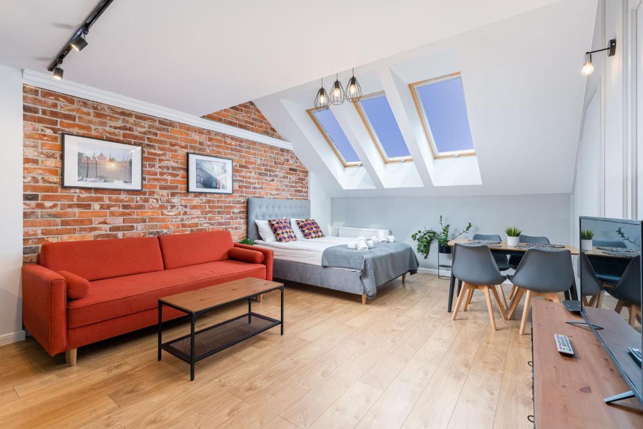 Saint Florian'S Suites - Old Town Luxury Apartments - By Upstairs Краков Экстерьер фото